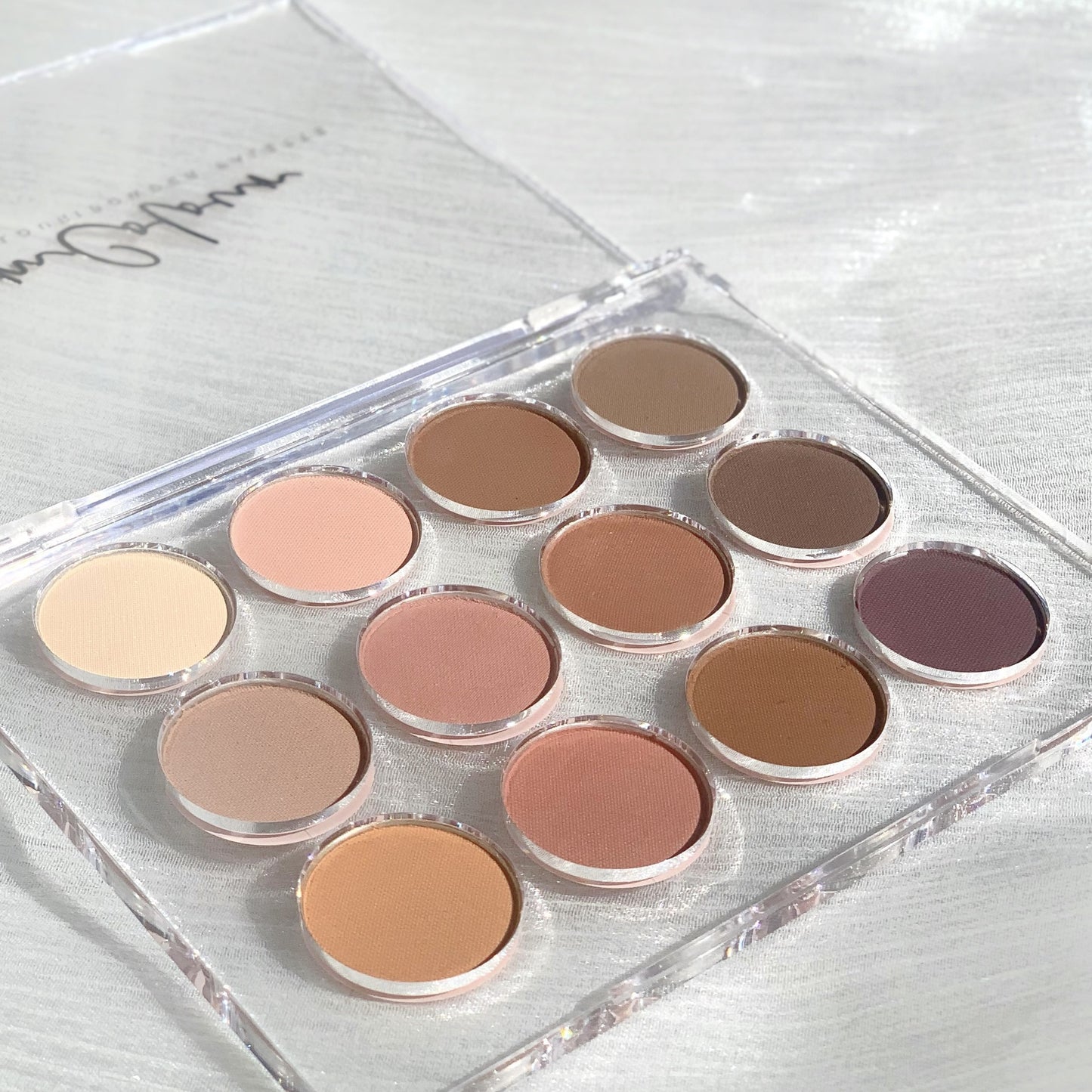 Magic Color Transparent 12 Color Eye Shadow Plate