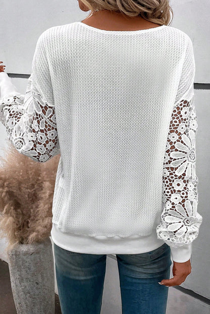 White Plus Contrast V Neck Lace Long Sleeve Top