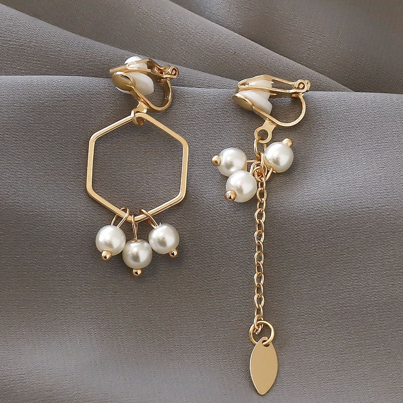 Fashion charm Creative pearl clip on Earrings Cute Handmade Earrings Womens ear clips Jewelry