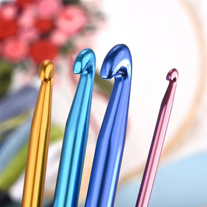 12pcs 1pcs Metal/Wooden/Plastic Handle Crochet Hook Knitting Needles Set Crocheting Needle Tool Sweater Knitting DIY Crafts