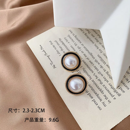 Korean Design Elegant Simulated Pearl Big Round Clip on Earrings Non Pierced Baroque Pearl Ear Clips for Women Jewelry Wholesale