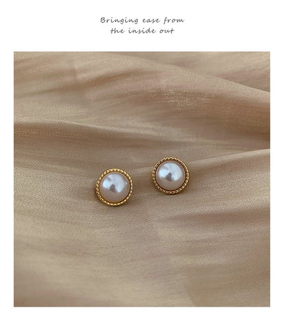 Korean Design Elegant Simulated Pearl Big Round Clip on Earrings Non Pierced Baroque Pearl Ear Clips for Women Jewelry Wholesale