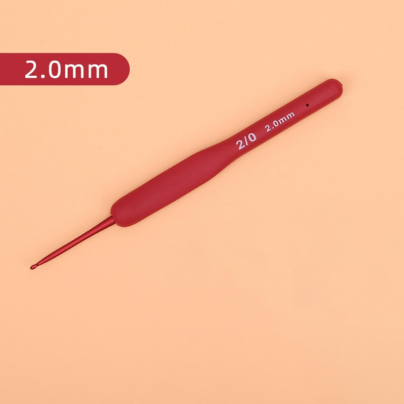 1PC Red Crochet Hook Silicone Handle Aluminum Hand Knitting Needles Crocheting Weave Crafts Hooks 2/2.5/3/3.5/4/4.5/5/5.5/6mm