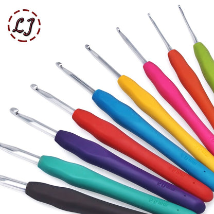 New Crochet Hook 2.5-6.0mm Aluminum Crochet Needles With Colorful Soft Rubber Grip Cushioned Handles Knitting Needles