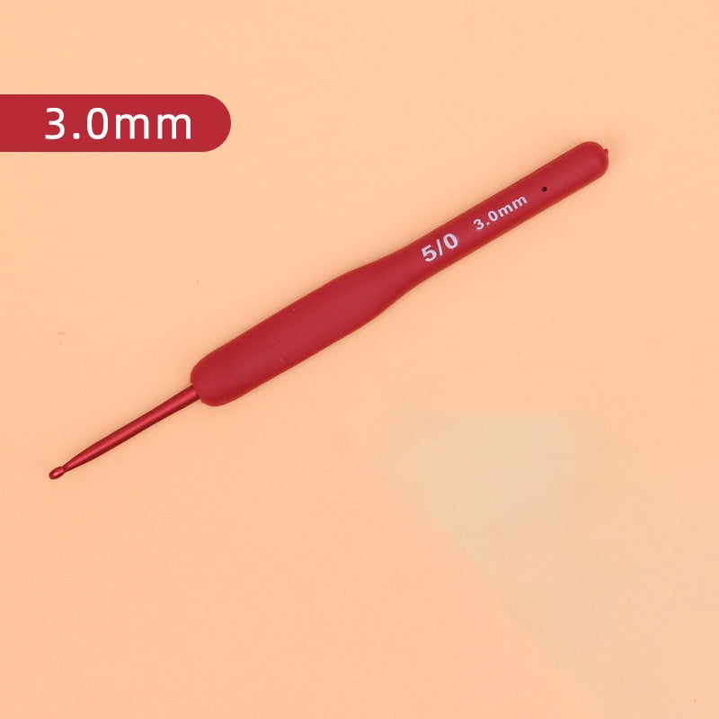 1PC Red Crochet Hook Silicone Handle Aluminum Hand Knitting Needles Crocheting Weave Crafts Hooks 2/2.5/3/3.5/4/4.5/5/5.5/6mm