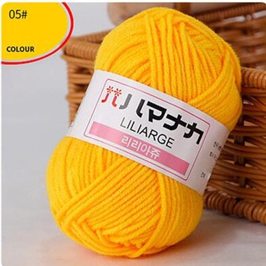 Milk Sweet Soft Cotton Baby Knitting Wool Yarn Thick Yarn Fiber Velvet Yarn Hand Knitting Wool Crochet Yarn for DIY Sweater