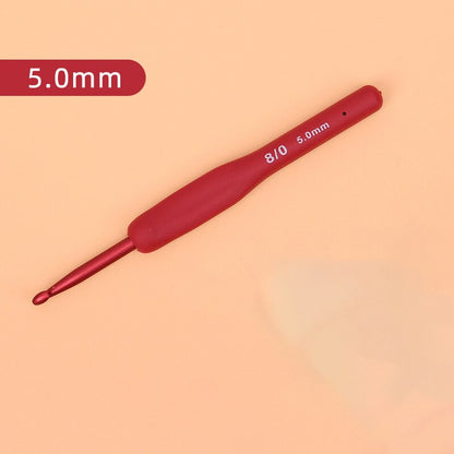 1PC Red Crochet Hook Silicone Handle Aluminum Hand Knitting Needles Crocheting Weave Crafts Hooks 2/2.5/3/3.5/4/4.5/5/5.5/6mm