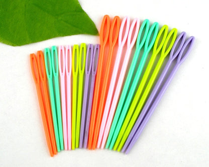 20PCs Mixed Color 7cm/9.5cm Plastic Knitting Needles Crochet Hooks Wool Yarn Needle Children DIY Sweater Weaving Tools Accessory