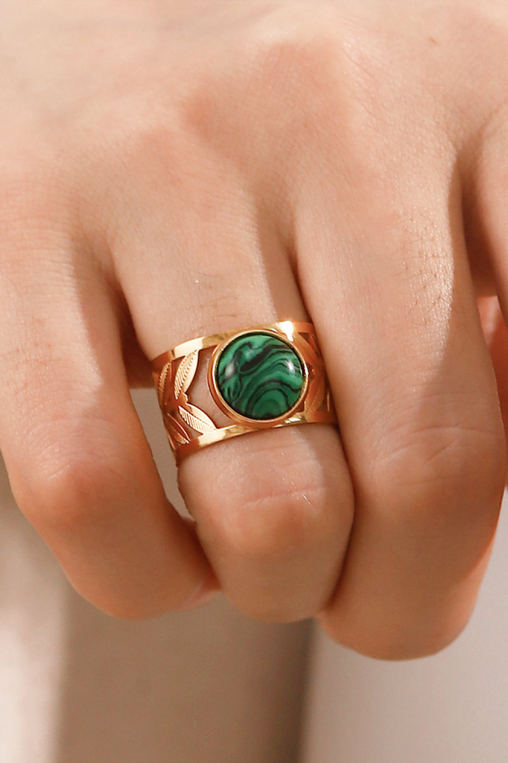 18k Gold Plated Malachite Leaf Ring Trendsi