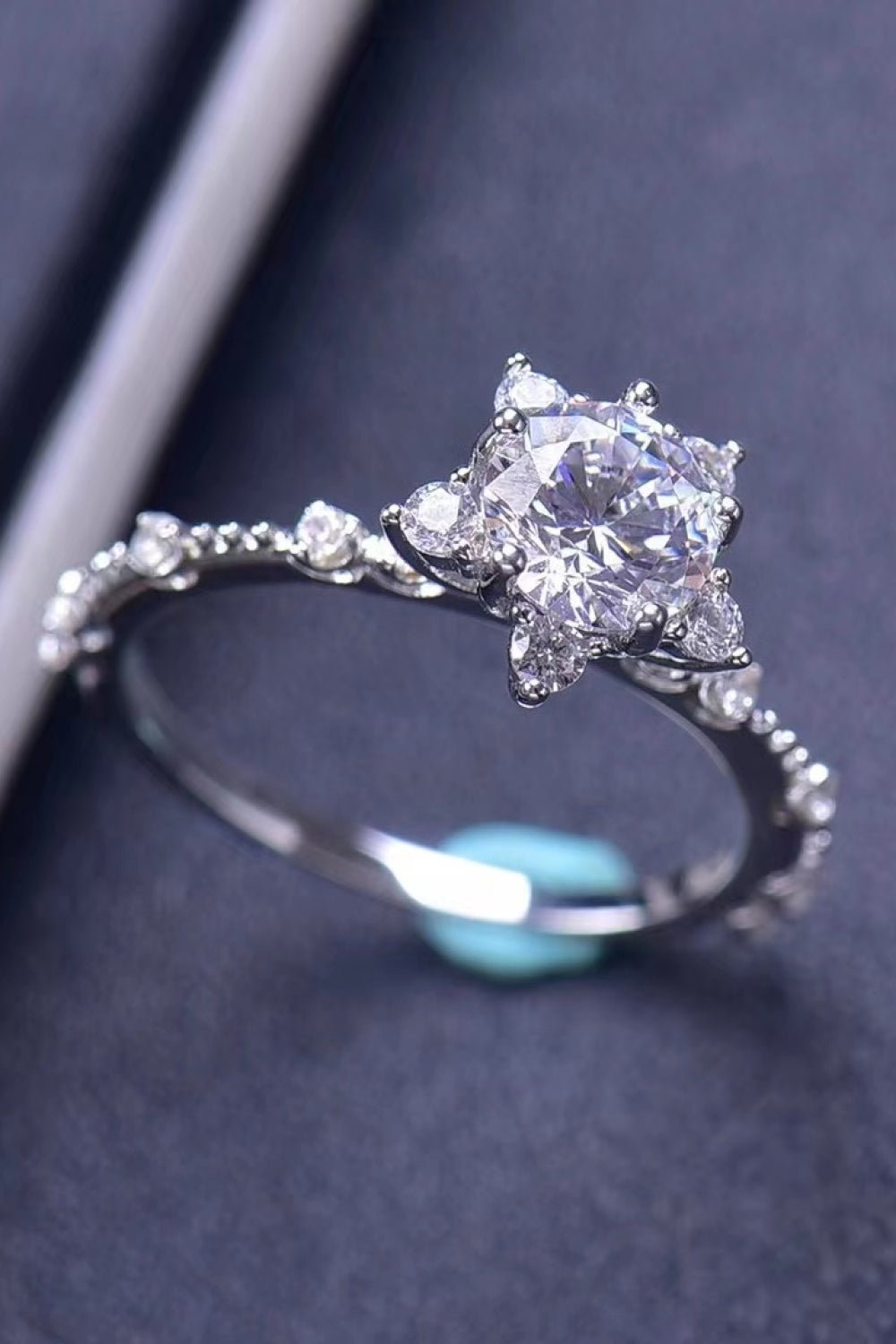 1 Carat Moissanite 6-Prong Ring - DunbiBeauty, LLC