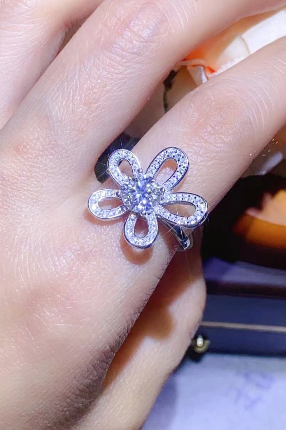 1 Carat Moissanite Flower-Shape Open Ring - DunbiBeauty, LLC