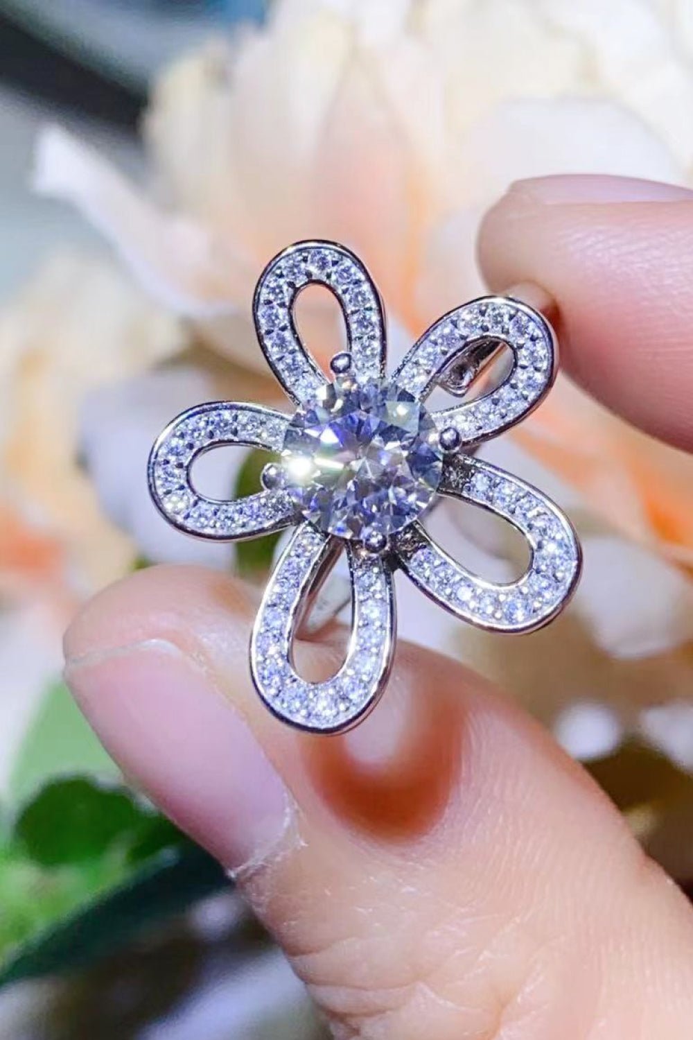 1 Carat Moissanite Flower-Shape Open Ring - DunbiBeauty, LLC