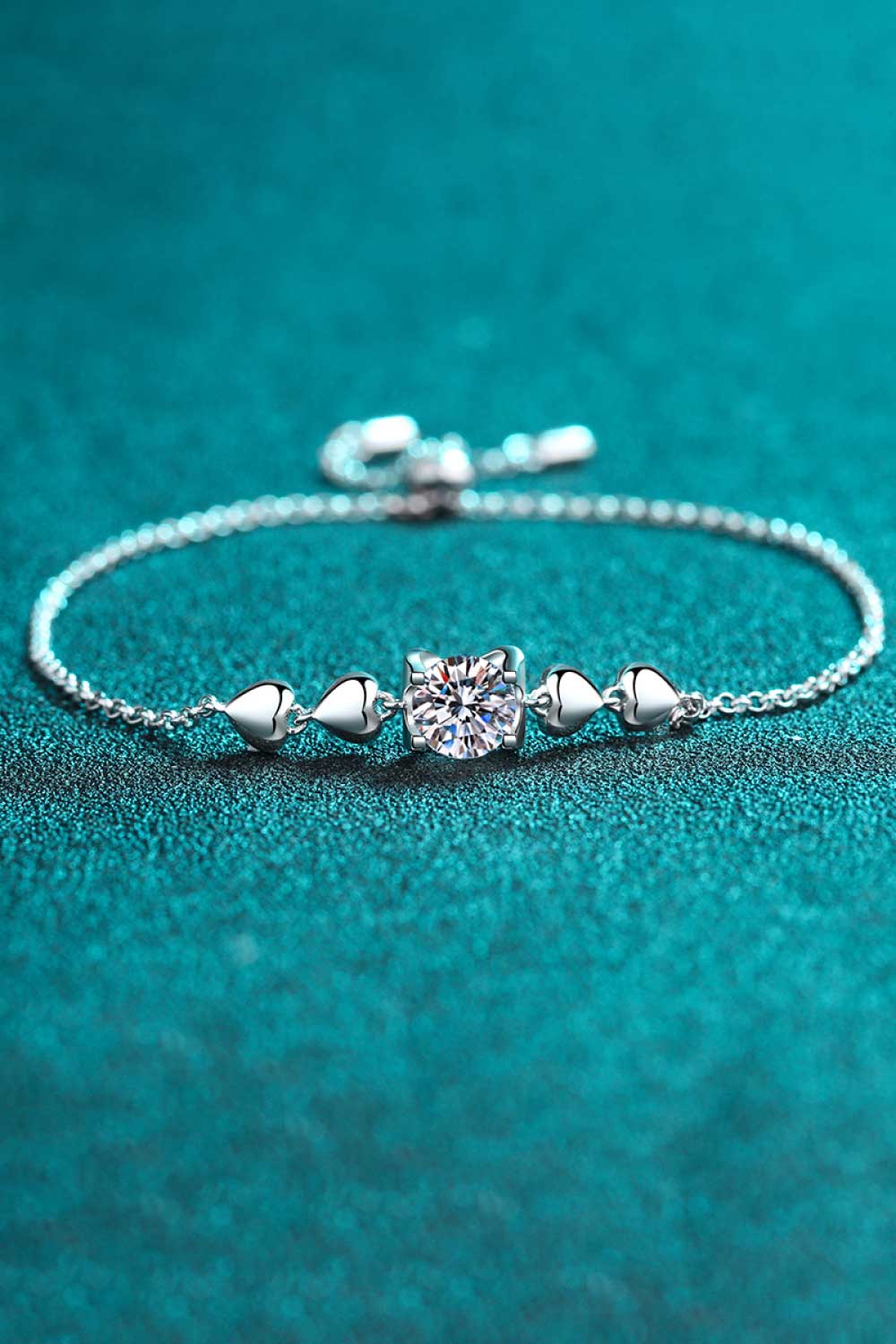 1 Carat Moissanite Heart Bracelet - DunbiBeauty, LLC