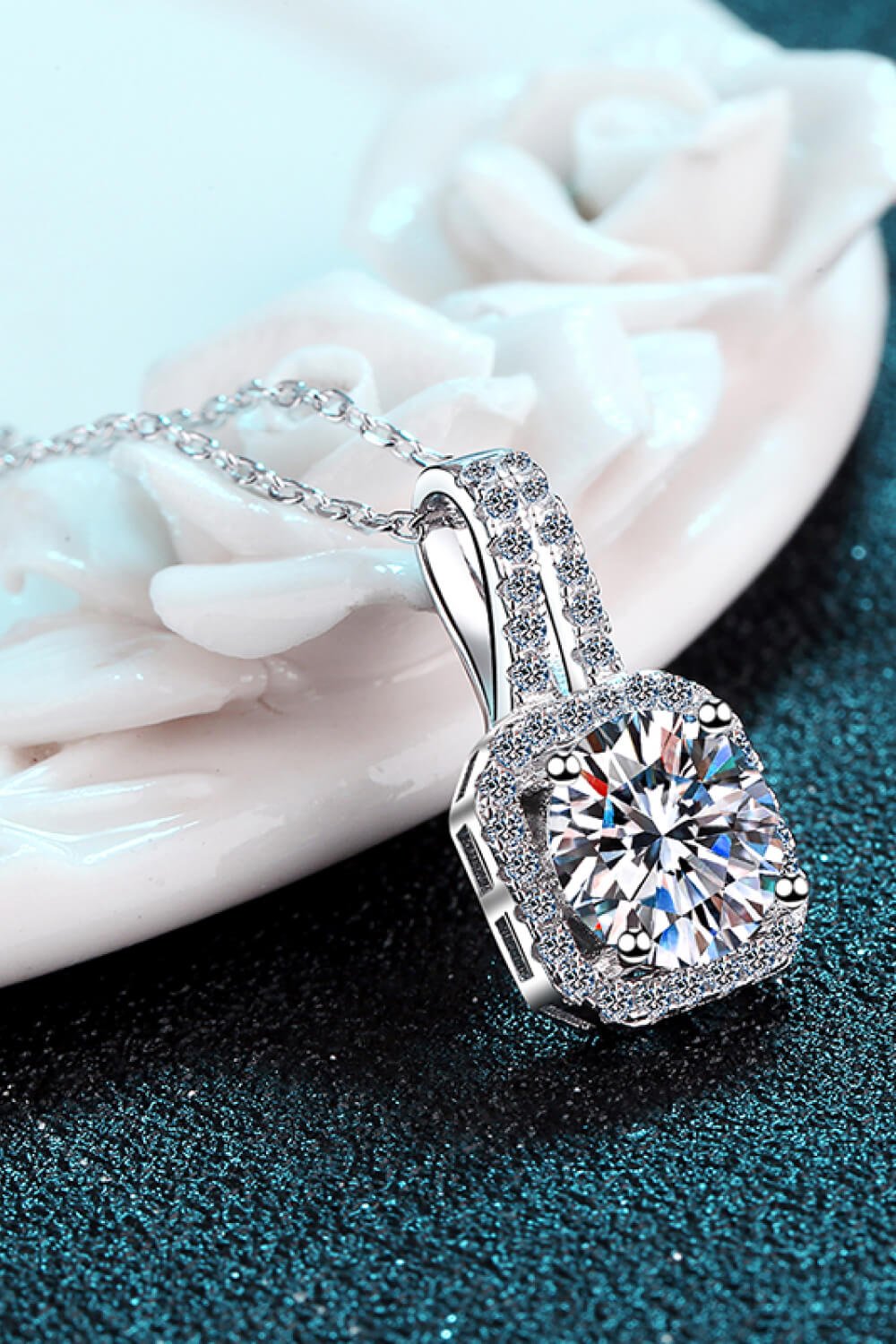 1 Carat Moissanite Necklace - DunbiBeauty, LLC