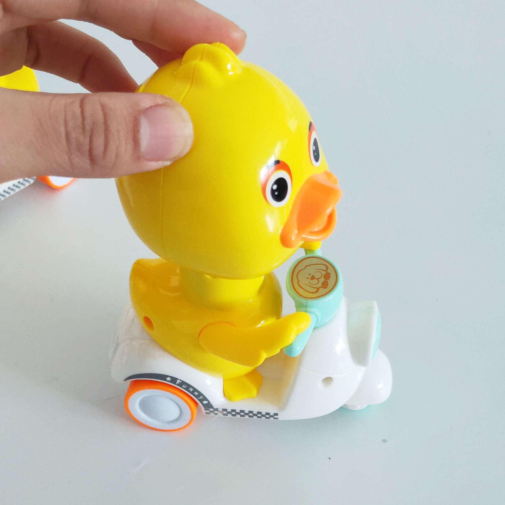 ⚠️ Cute Ducks on Moped Toy (Random Hair Color) nihaodropshipping