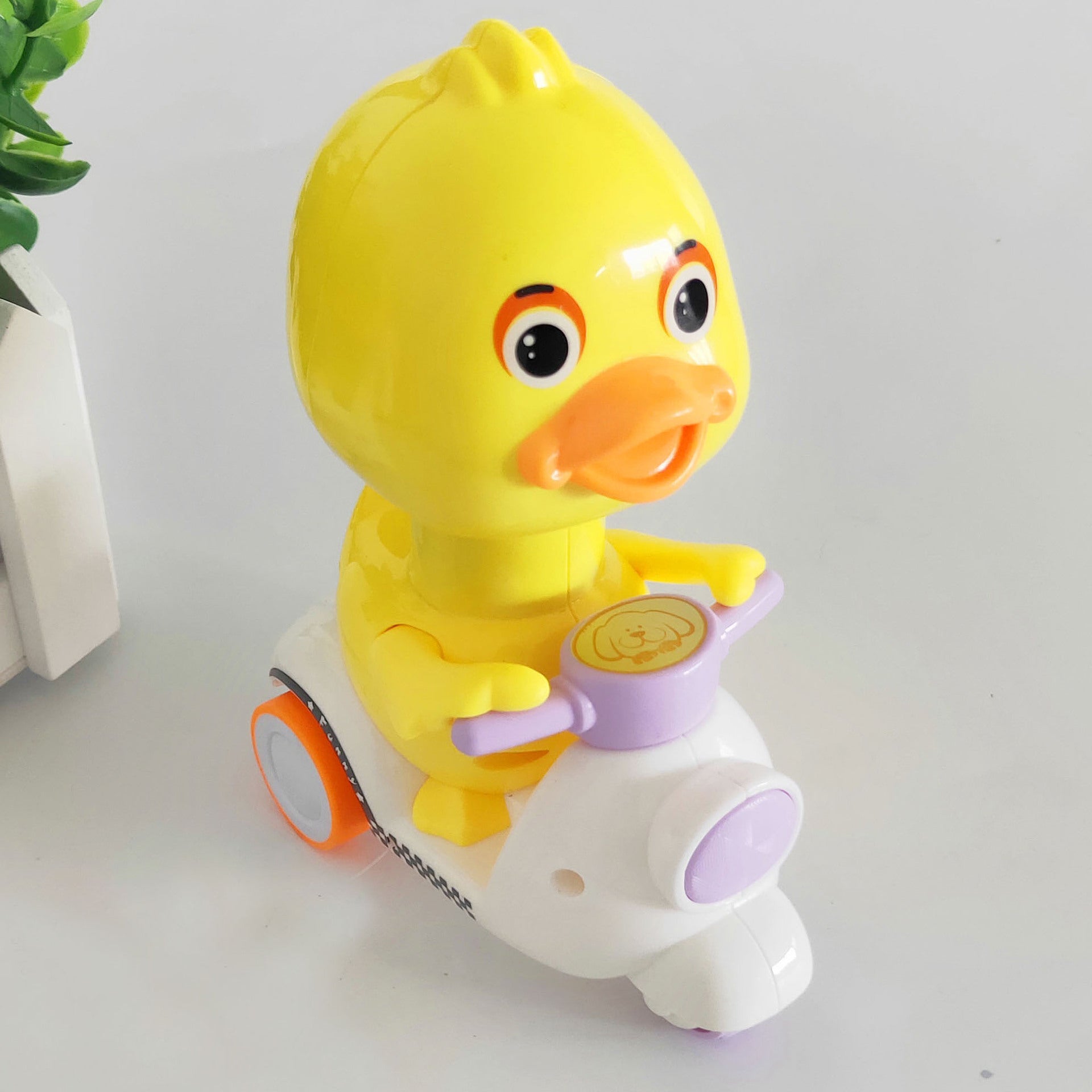 ⚠️ Cute Ducks on Moped Toy (Random Hair Color) nihaodropshipping