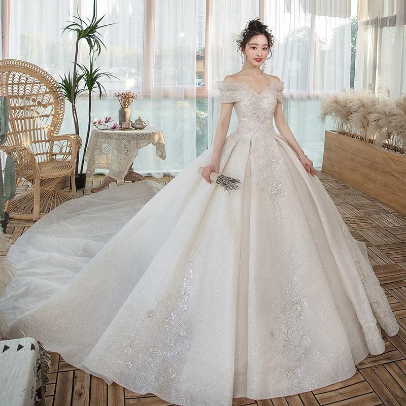 One Shoulder Wedding Dress with Wide Train nihaodropshipping