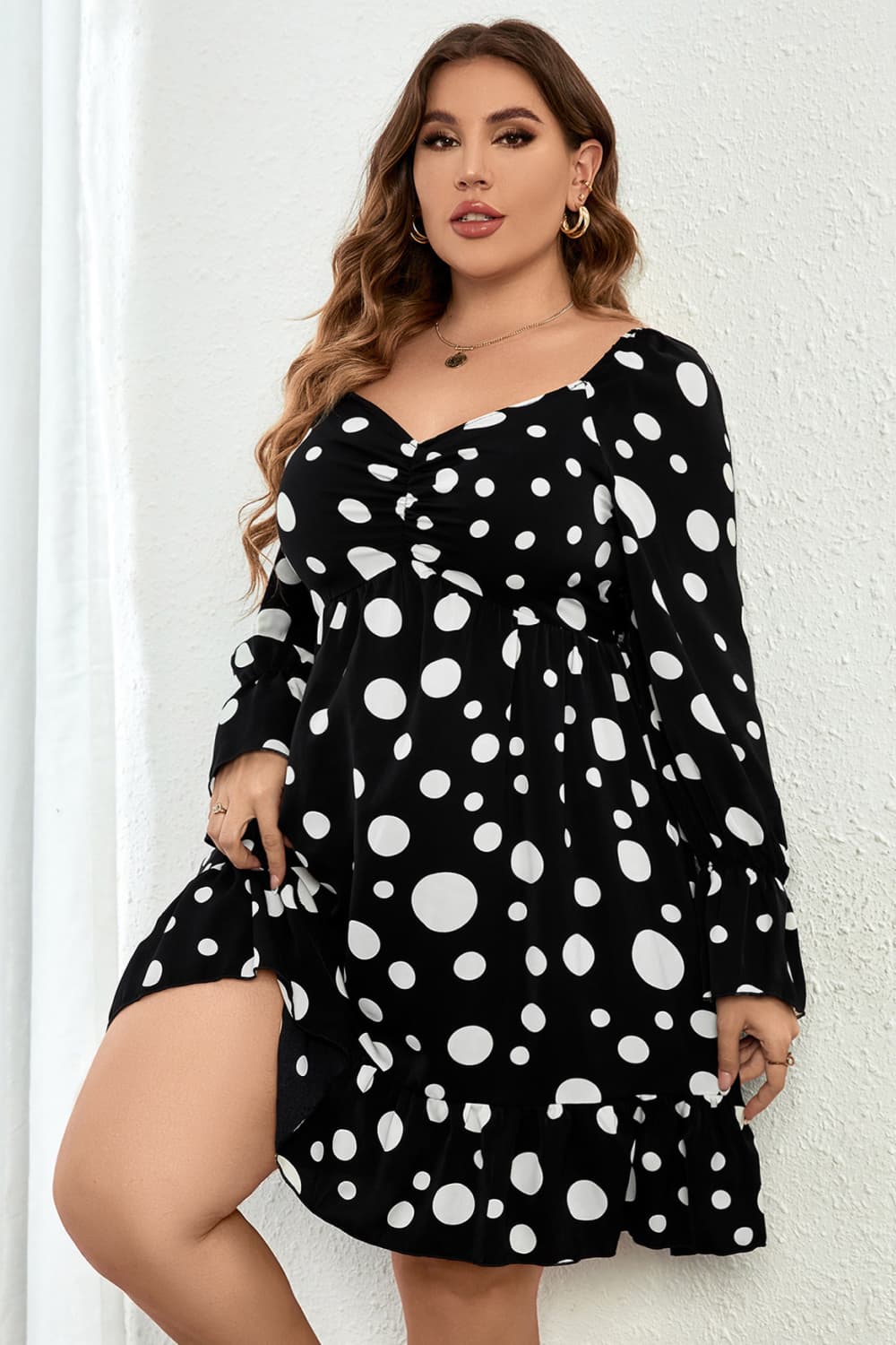 Plus Size Polka Dot Sweetheart Neck Flounce Sleeve Mini Dress