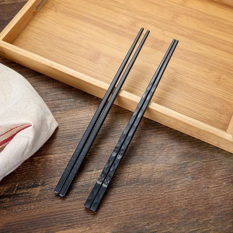 1Pair Japanese chopsticks Black Sushi Fast Food Noodles chop sticks Korean Tableware Kitchen Bar Supplies Chinese Cutlery - DunbiBeauty, LLC