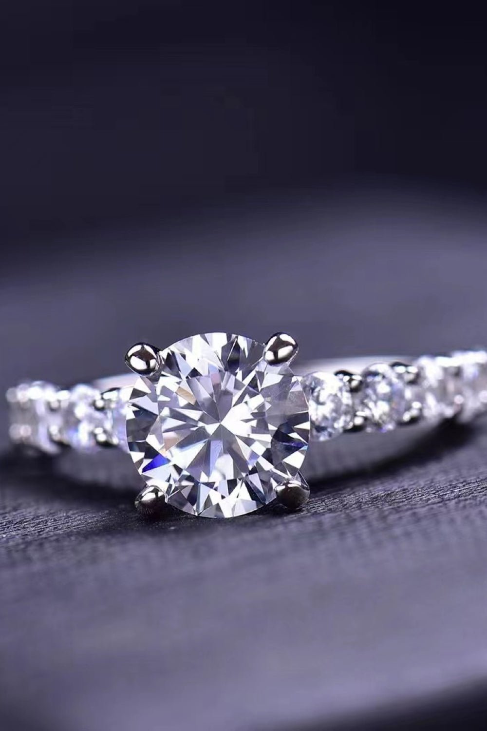 2 Carat 4-Prong Moissanite Ring - DunbiBeauty, LLC