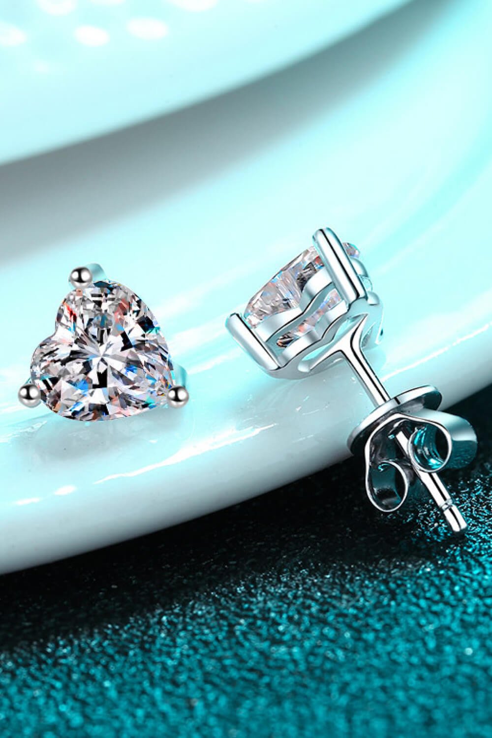 2 Carat Moissanite Heart-Shaped Stud Earrings - DunbiBeauty, LLC