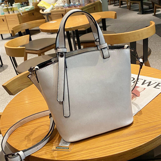 Portable Zipper Shoulder Bucket Bag