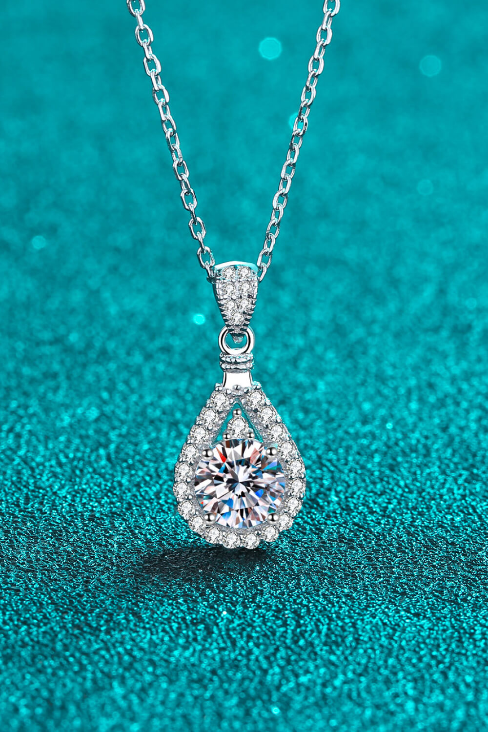 1 Carat Moissanite Teardrop Pendant Chain Necklace Trendsi