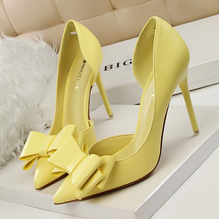 Women's Narrow Toed Bow Stilettos with Open Side Dsers