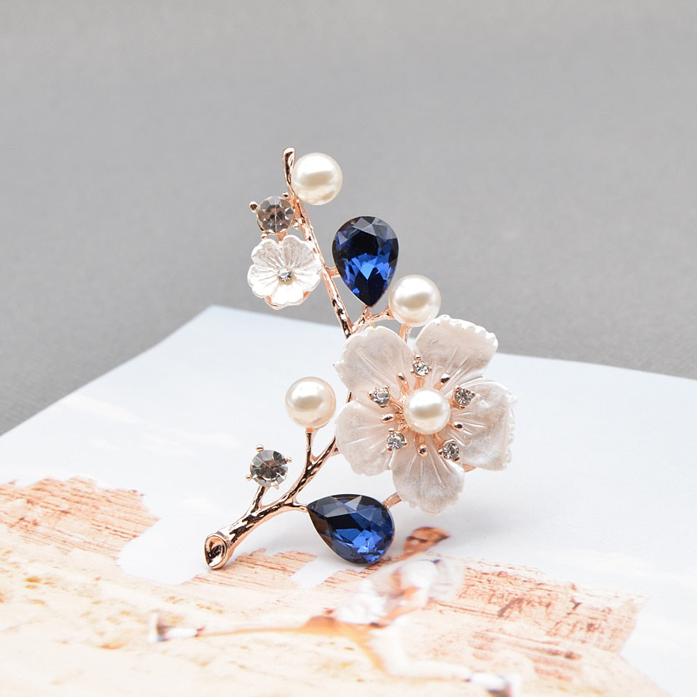 Shell And Pearl Flower Brooch Dsers