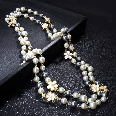 Women's Rose and Pearl  Vintage Style Necklace Dsers