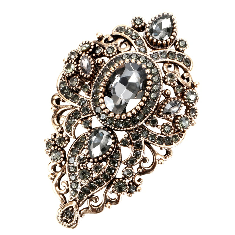 Vintage Gray Crystal Women Brooch with Antique Gold Plating Dsers