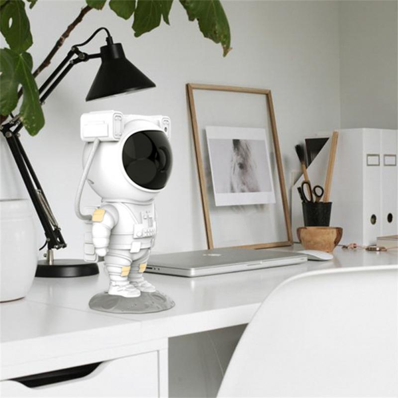 USB Astronaut Galaxy Starry Sky Projector Night Lights Bedroom Atmosphere Table Lamp Creative Home Decoration Ornaments