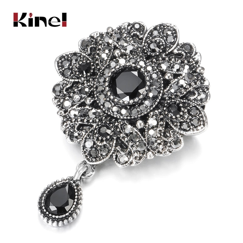 Vintage Dark Gray Crystal Flower Brooch Dsers