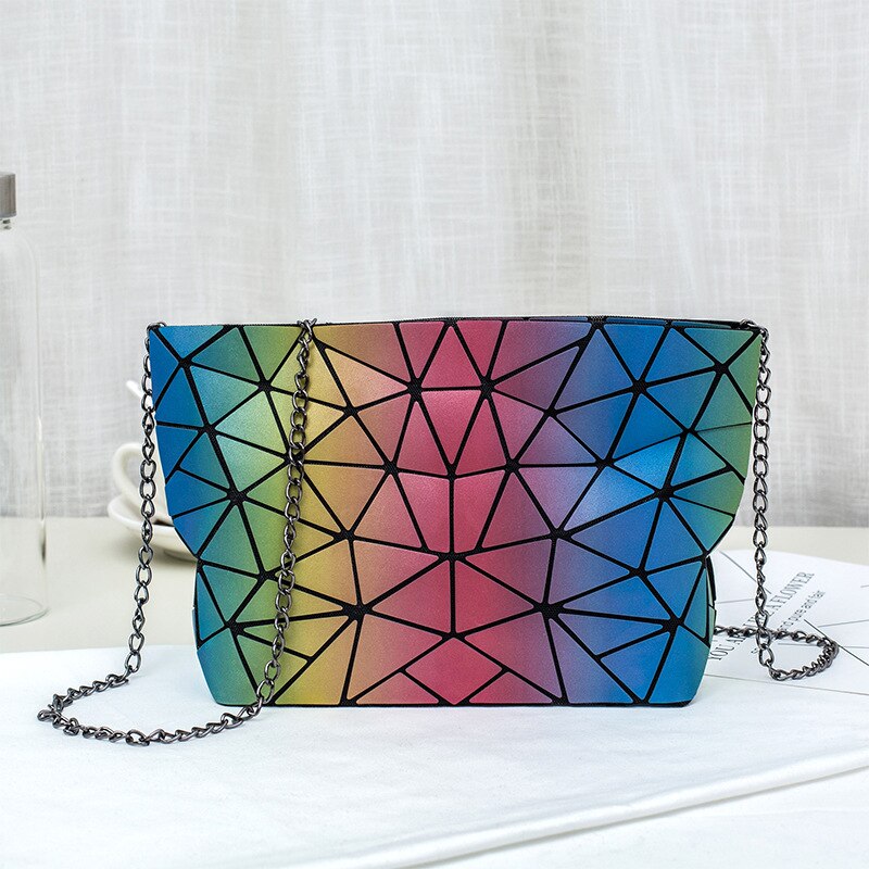 Women's Geometric Chain Bag Holographic Dsers