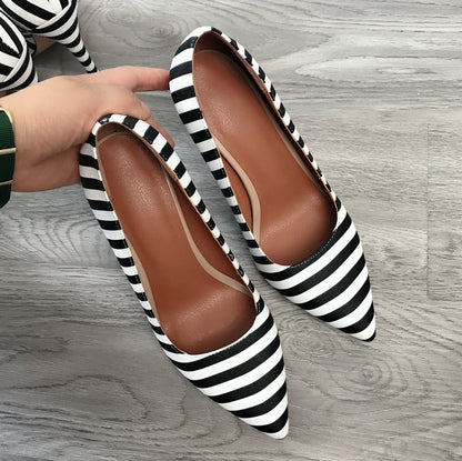 Women's Black and White Striped Pointed Toed Stilettos Dsers