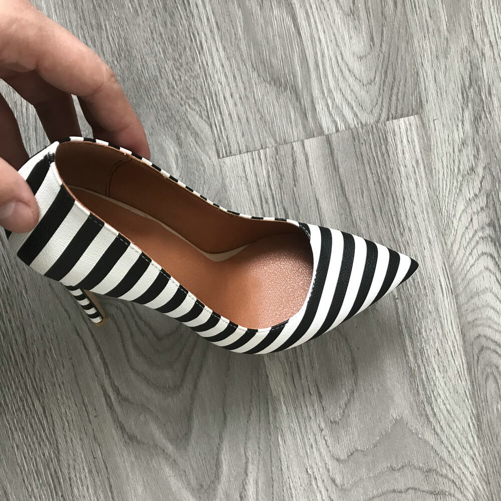 Women's Black and White Striped Pointed Toed Stilettos Dsers