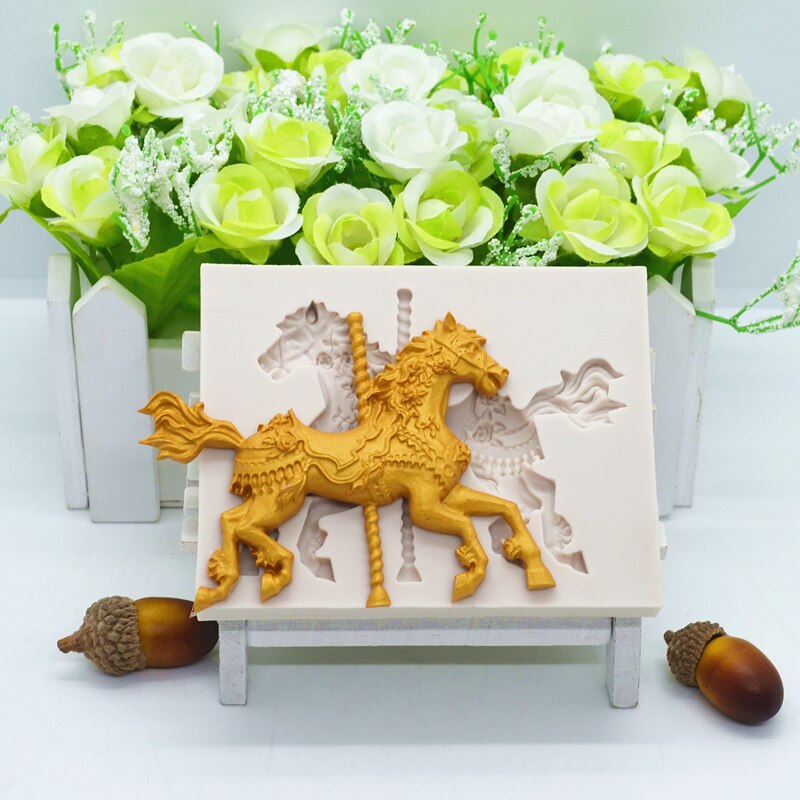 New Carousel Silicone Mold Kitchen Resin Baking Tool DIY Pastry Cake Fondant Moulds Horse Dessert Chocolate Lace Decoration Dsers