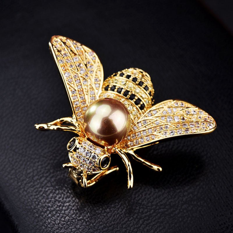 Bee Brooch - DunbiBeauty, LLC