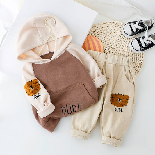 Boy's Cute Tiger Theme Sweat Suit - DunbiBeauty, LLC