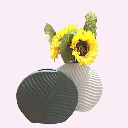 Ceramic Vase - DunbiBeauty, LLC