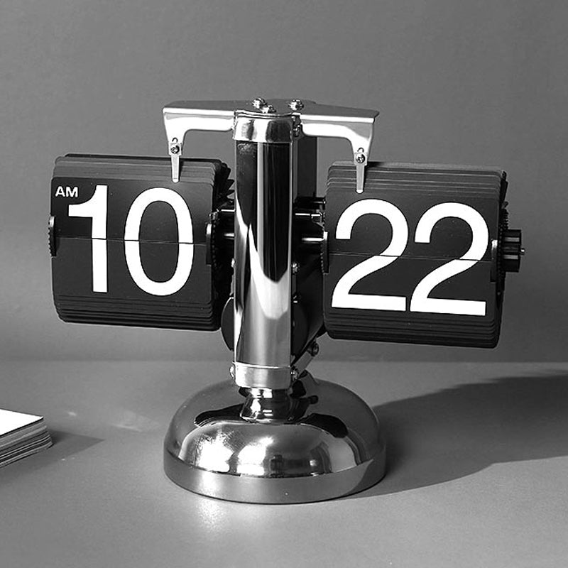 Classical Table Clock - DunbiBeauty, LLC