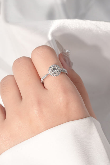 1 Carat Moissanite Round Shape Ring