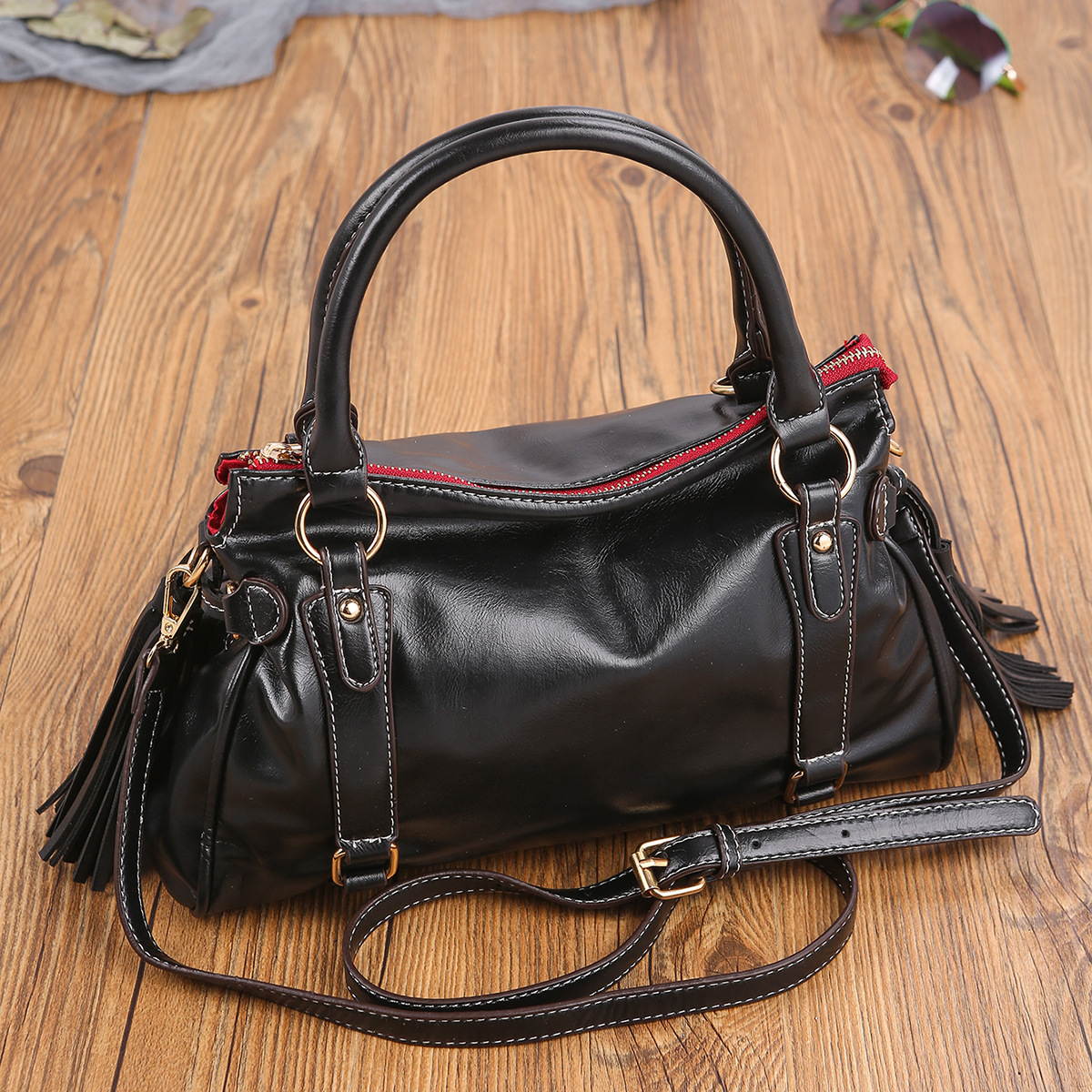 Retro Tassel Solid Color Crossbody Bag Kiwidrop