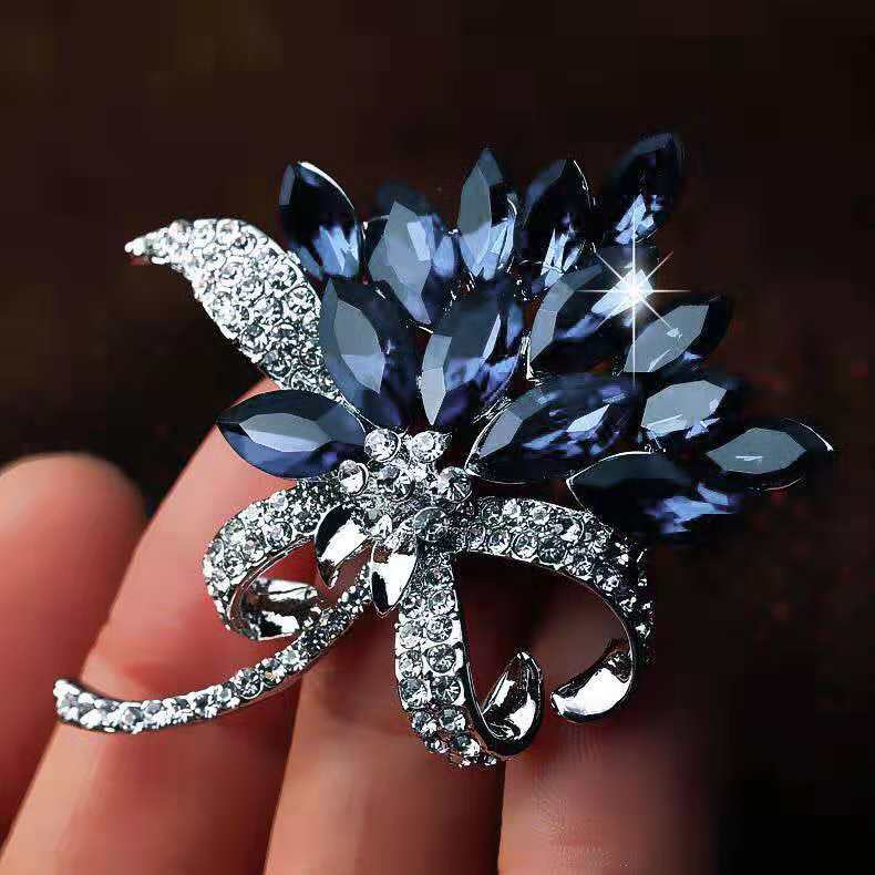 Elegant Alloy Crystal Brooch - DunbiBeauty, LLC