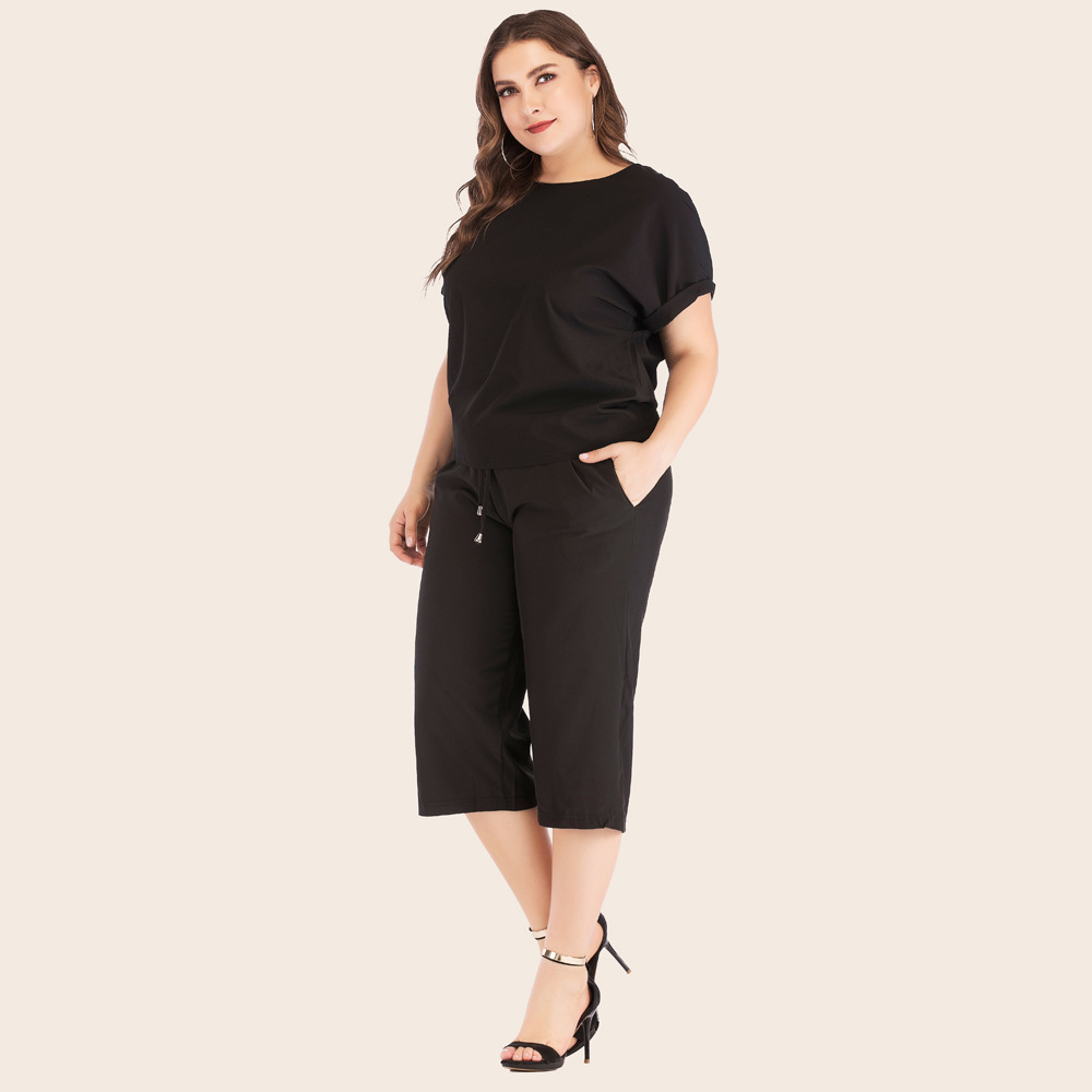 Plus Size Round Neck T-Shirt & Drawstring Wide-Leg Capris Set Kiwidrop