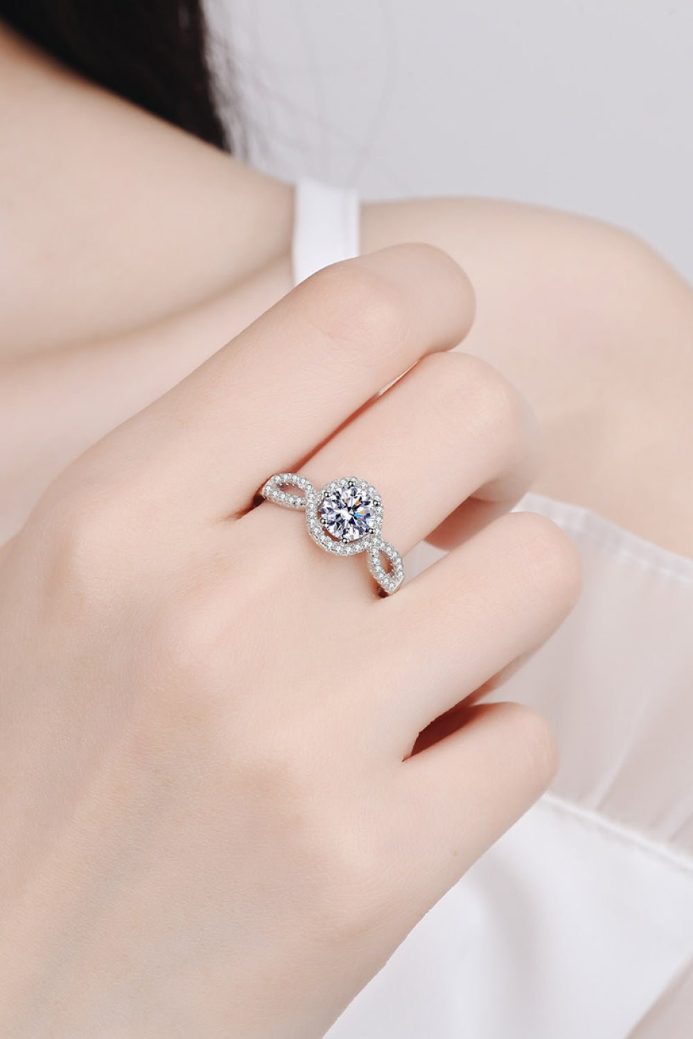 Feel The Joy 925 Sterling Silver Moissanite Ring - DunbiBeauty, LLC