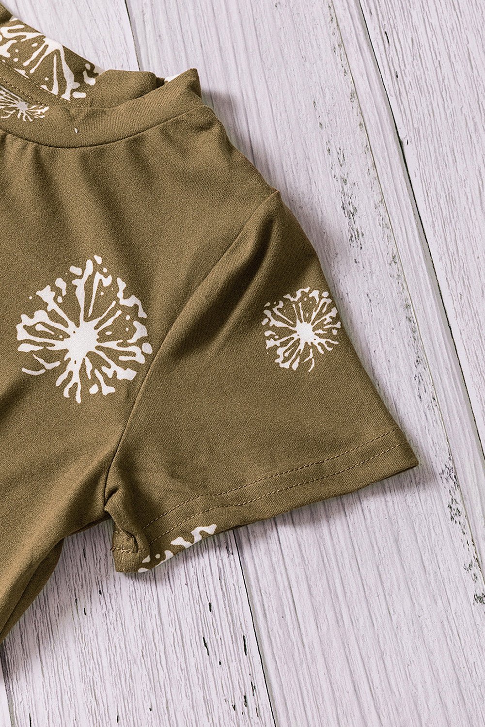 Girls Dandelion Print Round Neck Tee - DunbiBeauty, LLC