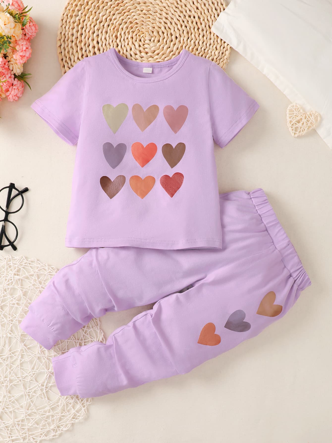 Girls Heart Print T-Shirt and Joggers Set - DunbiBeauty, LLC