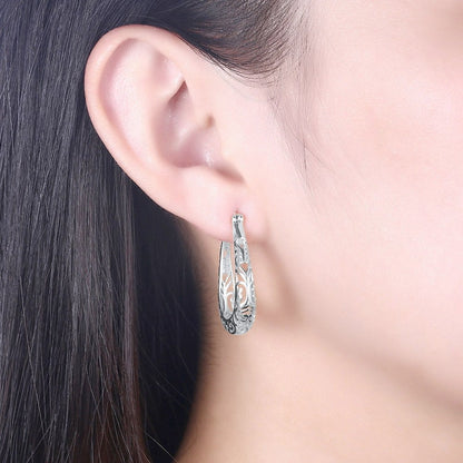 Glamorous Hollow Oval Hoop Earrings - DunbiBeauty, LLC