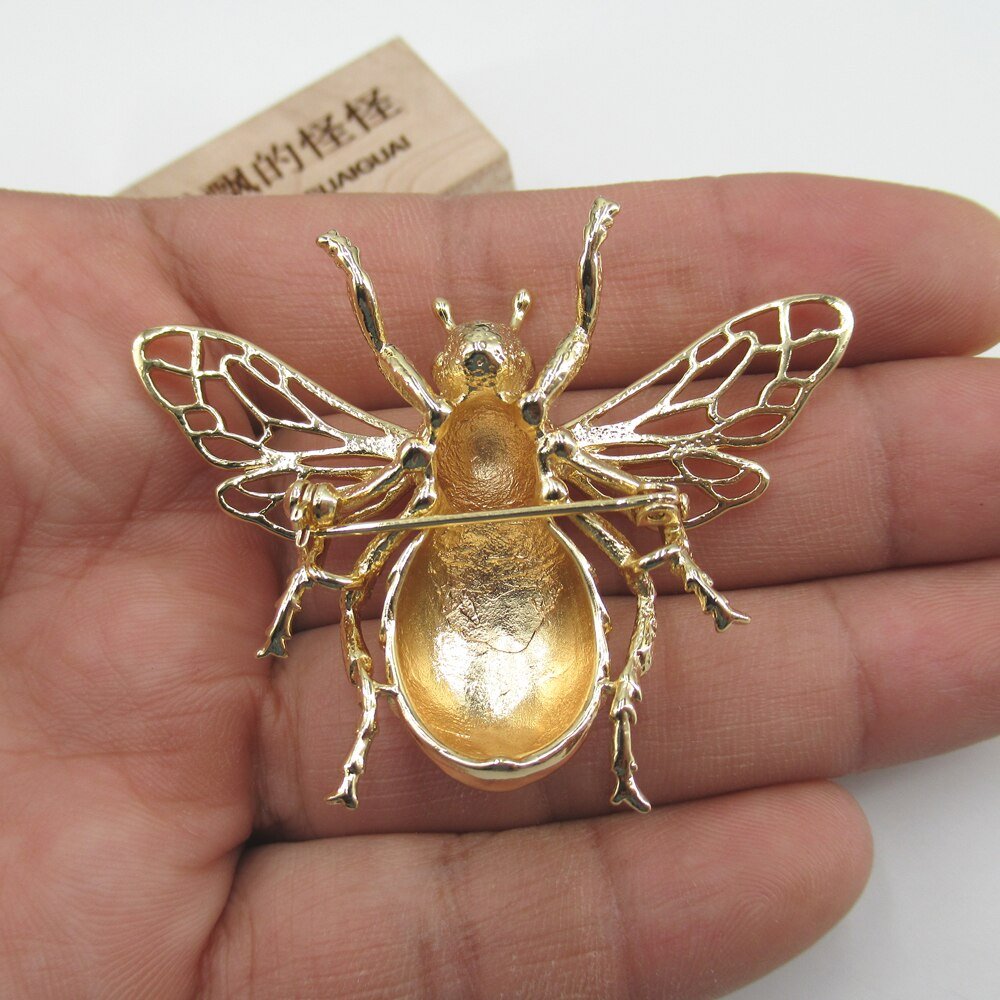 Gold Plated Copper Bee Brooch - DunbiBeauty, LLC